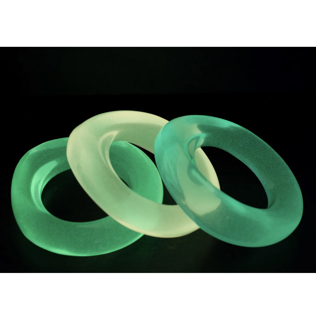 Flore Glow Cuff - green